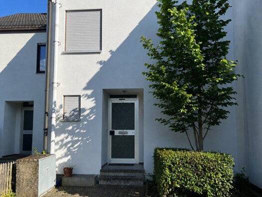 Reihenmittelhaus zum Kauf 489.000 € 5 Zimmer 139 m² 321 m² Grundstück frei ab sofort Holzgerlingen 71088