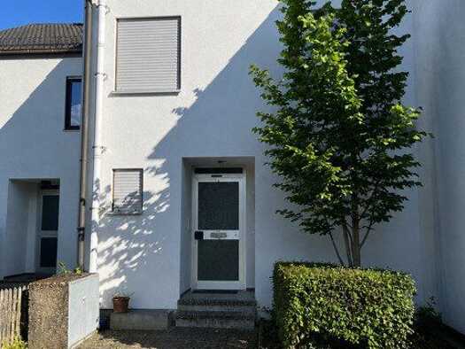 Reihenmittelhaus zum Kauf 489.000 € 5 Zimmer 139 m² 321 m² Grundstück frei ab sofort Holzgerlingen 71088