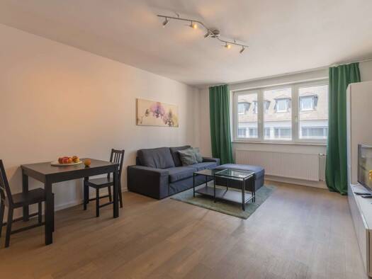 Wohnung zur Miete 1.695 € 2 Zimmer 55 m² 6. Geschoss frei ab 01.05.2026 Bahnhofsviertel Frankfurt am Main 60329