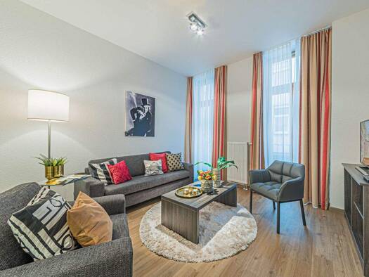Wohnung zur Miete Wohnen auf Zeit 1.590 € 2 Zimmer 72 m² frei ab sofort Bahnhofsviertel Frankfurt am Main 60329
