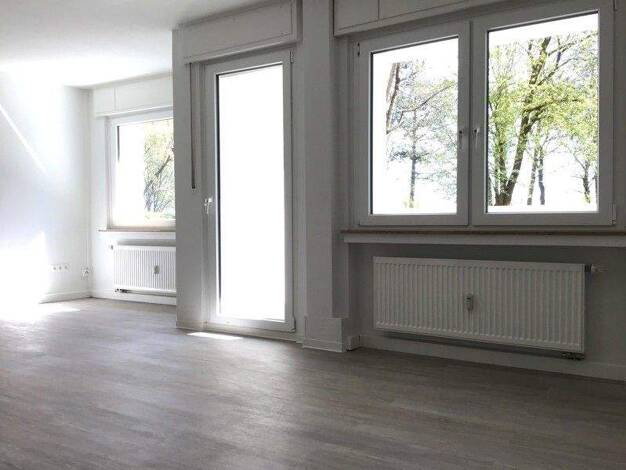 Wohnung zur Miete 633 € 2 Zimmer 67,3 m² frei ab 05.12.2025 Freisenbruchstraße 35 Steele Essen 45279