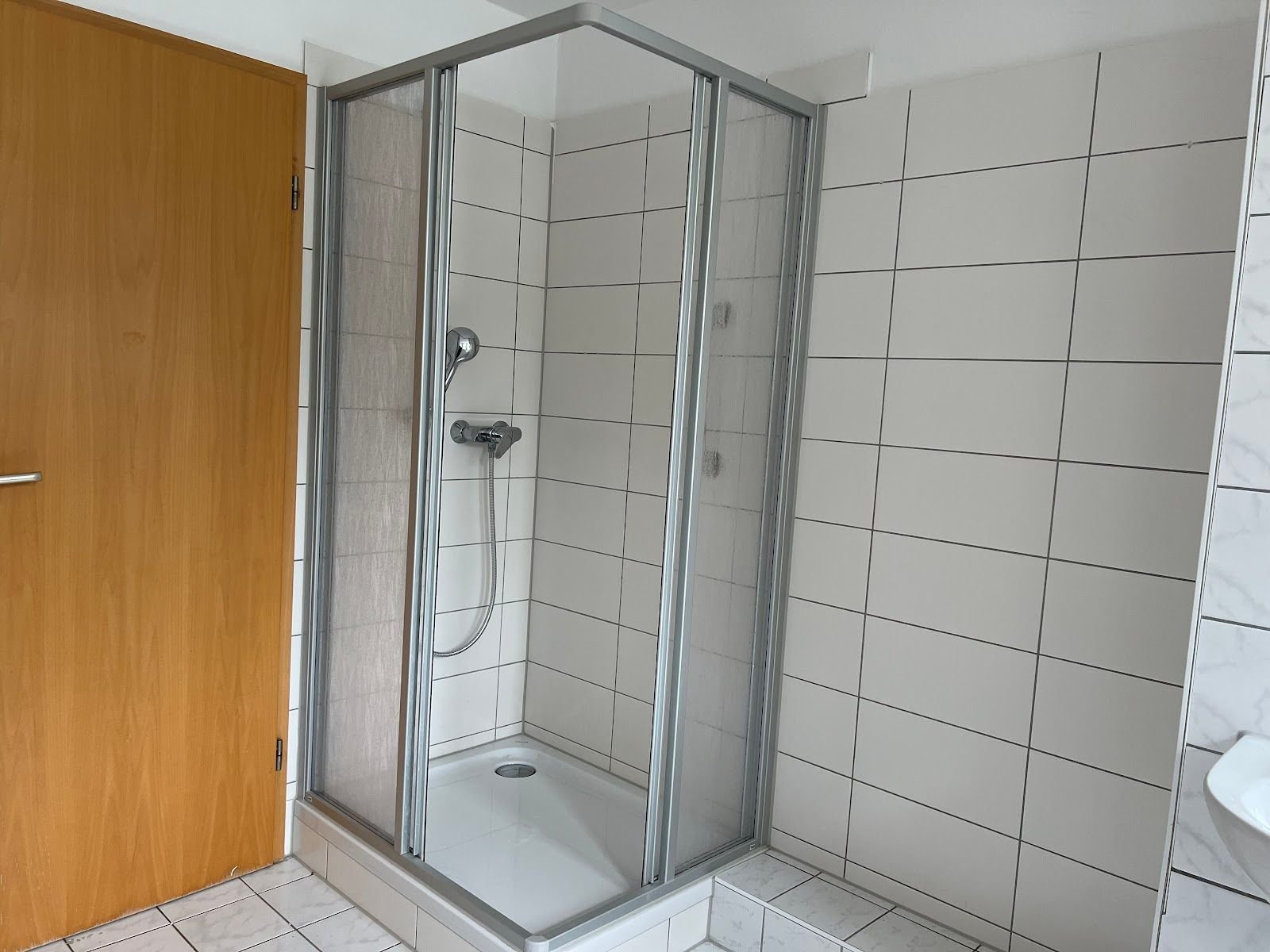 Wohnung zur Miete 330 € 2 Zimmer 58,2 m²<br/>Wohnfläche 2.<br/>Geschoss Grenzgraben 46 Bernsdorf 425 Chemnitz 09126