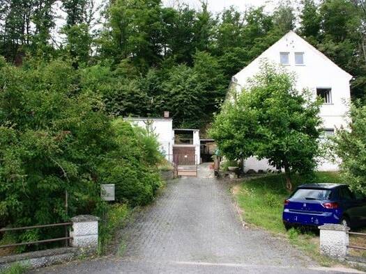 Einfamilienhaus zum Kauf 4 Zimmer 90 m² 3.600 m² Grundstück frei ab sofort Elbstraße 11 Neuhirschstein Hirschstein 01594