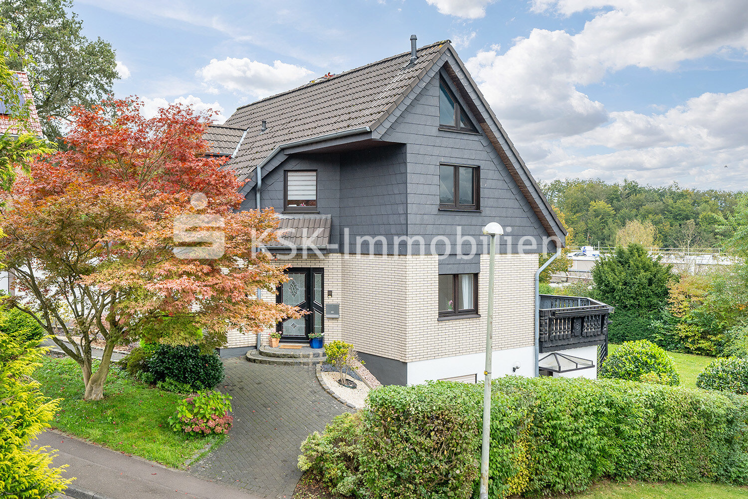 Einfamilienhaus zum Kauf 459.000 € 7 Zimmer 179,8 m²<br/>Wohnfläche 805 m²<br/>Grundstück Bielstein Wiehl / Bielstein 51674