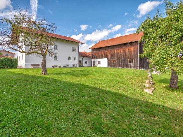 Bauernhaus zum Kauf 690.000 € 8 Zimmer 177 m² 15.315 m² Grundstück Richardsreut Waldkirchen 94065