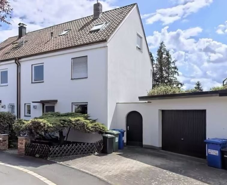 Doppelhaushälfte zum Kauf 650.000 € 4 Zimmer 145 m²<br/>Wohnfläche 430 m²<br/>Grundstück ab sofort<br/>Verfügbarkeit Büchenbach - Dorf Erlangen 91056