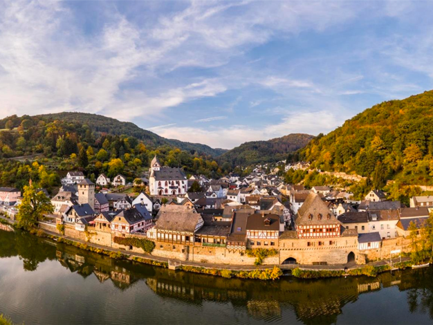 Einfamilienhaus zum Kauf 199.000 € 10 Zimmer 179 m² 652 m² Grundstück frei ab sofort Dausenau 56132