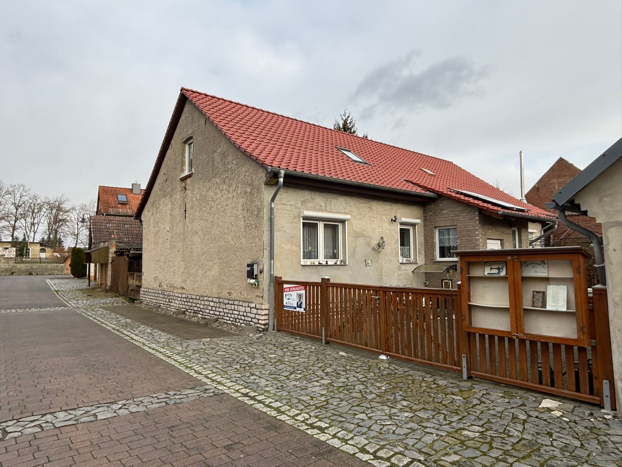 Einfamilienhaus zum Kauf 115.000 € 8 Zimmer 185 m²<br/>Wohnfläche 453 m²<br/>Grundstück Hötensleben Hötensleben 39393