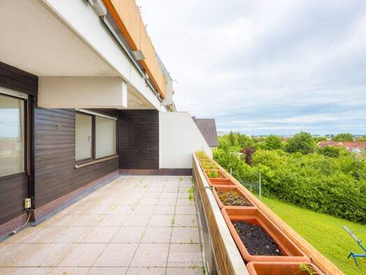 Wohnung zum Kauf 299.000 € 3 Zimmer 100 m² 1. Geschoss Sallern-Gallingkofen Regensburg 93057