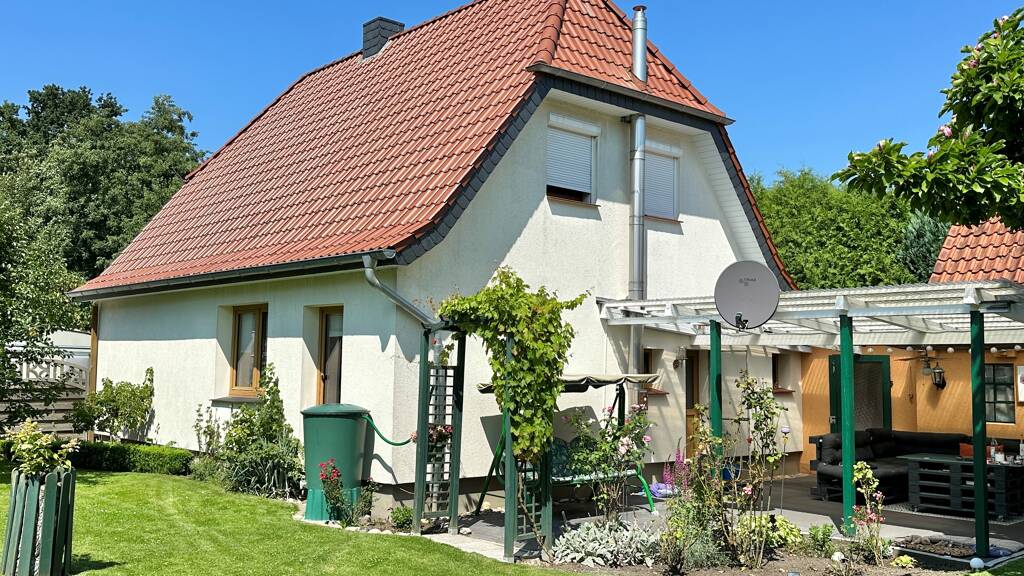 Einfamilienhaus zum Kauf 249.000 € 3 Zimmer 105 m² 747 m² Grundstück Elsfleth 26931