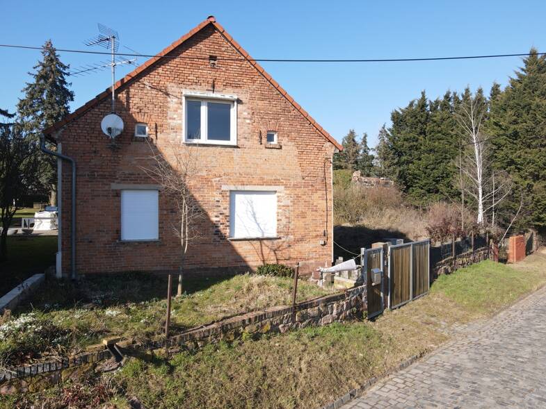 Einfamilienhaus zum Kauf 39.900 € 4 Zimmer 85 m² 830 m² Grundstück Hermann-Heyne-Straße 3 Bischofrode Bischofrode 06295