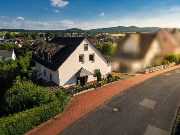 Mehrfamilienhaus zum Kauf 359.000 € 8 Zimmer 199,8 m² 842 m² Grundstück Heckershausen Ahnatal 34292