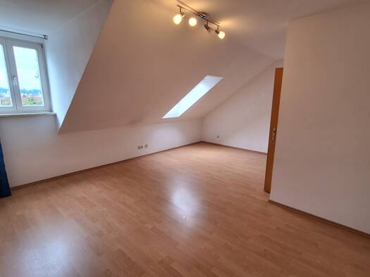 Wohnung zur Miete 510 € 2 Zimmer 51,4 m² 3. Geschoss frei ab 01.05.2026 Oberer Grasweg 2a Altötting 84503