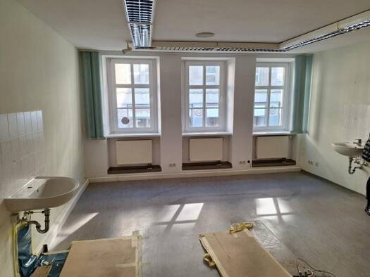 Praxisfläche zur Miete provisionsfrei 4 Zimmer 120 m² Bürofläche teilbar ab 60 m² Innenstadt Gera 07545