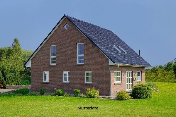 Einfamilienhaus zum Kauf 470.000 € 6 Zimmer 204 m²<br/>Wohnfläche 428 m²<br/>Grundstück Bad Nauheim - Kernstadt Bad Nauheim 61231