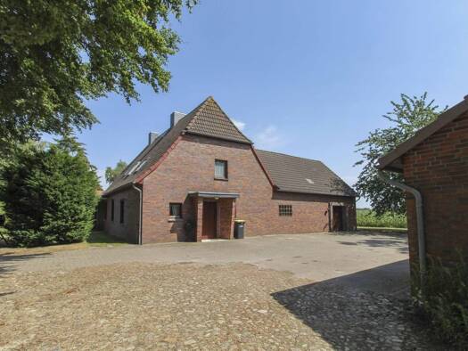 Einfamilienhaus zum Kauf 9 Zimmer 238,1 m² 5.800,1 m² Grundstück Scholen 27251