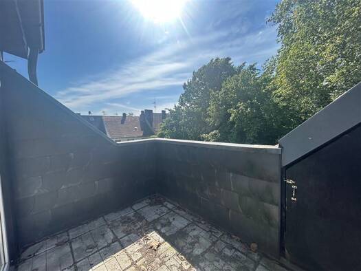 Wohnung zur Miete 615 € 3 Zimmer 70,7 m² 4. Geschoss frei ab sofort Ehrenzellerstraße 93 Altendorf Essen 45143