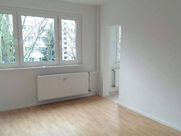 Wohnung zur Miete 202 € 1 Zimmer 26 m² 1. Geschoss frei ab 15.02.2026 Freiberger Str. 2 Thekla Leipzig 04349