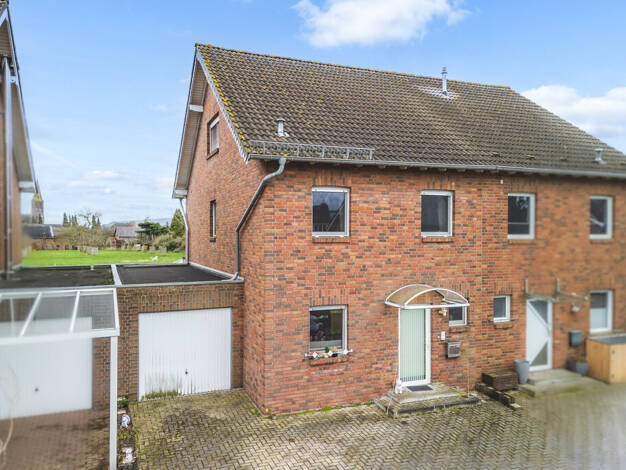 Doppelhaushälfte zum Kauf 299.000 € 5 Zimmer 104 m² 277 m² Grundstück Ameln Titz 52445