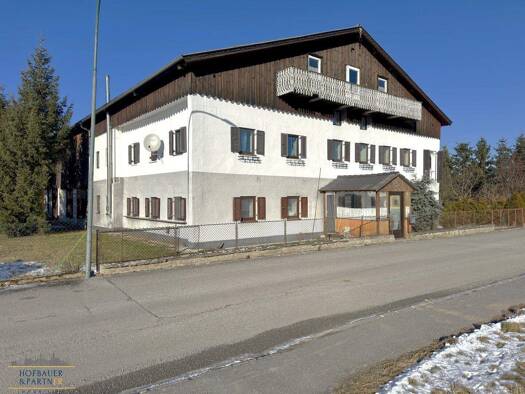 Haus zum Kauf 390.000 € 10 Zimmer 200 m² 6.929 m² Grundstück Eichberg 3950