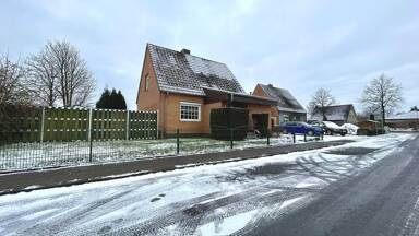 Einfamilienhaus zum Kauf 199.000 € 3,5 Zimmer 81,7 m² 675 m² Grundstück Einfeld Neumünster 24536