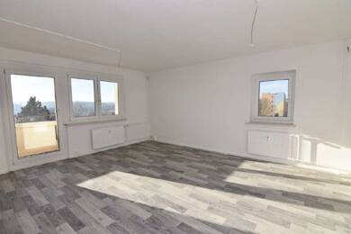 Wohnung zum Kauf provisionsfrei 120.000 € 3 Zimmer 69 m² Dachgeschoss Zschopau Zschopau 09405