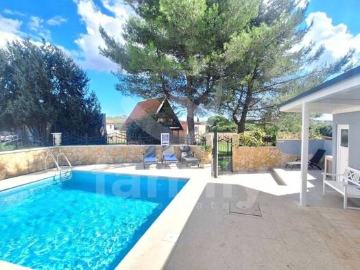 Haus zum Kauf 799.900 € 4 Zimmer 242 m² Fažana