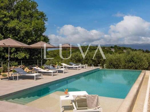 Haus zur Miete 4.600 € 5 Zimmer 200 m² Vrbnik Vrbnik