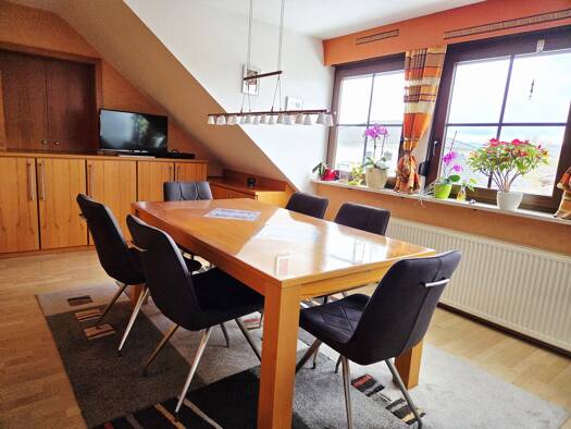 Maisonette zur Miete 700 € 3 Zimmer 110 m² Geschoss 1/2 frei ab 01.06.2026 Lindenweg 4 Nordheim Nordheim v.d.Rhön 97647