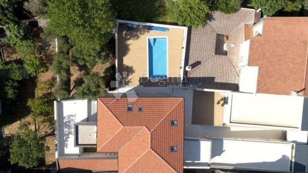 Haus zum Kauf 20 Zimmer 570 m² Selce