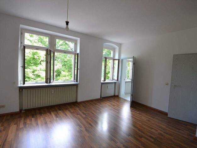 Wohnung zur Miete 262 € 1 Zimmer 27 m² 2. Geschoss frei ab sofort Bonhoefferplatz 12 Löbtau-Süd Dresden 01159
