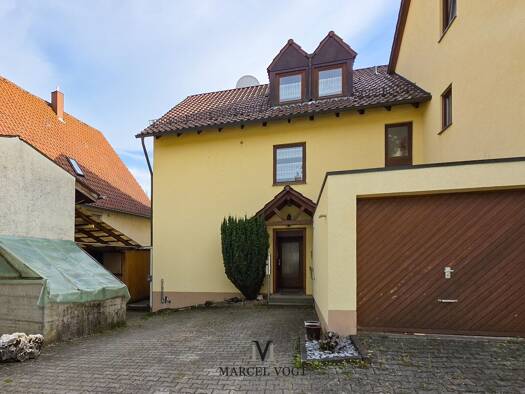 Mehrfamilienhaus zum Kauf 550.000 € 7 Zimmer 159,4 m² 235 m² Grundstück Wolfschlugen 72649
