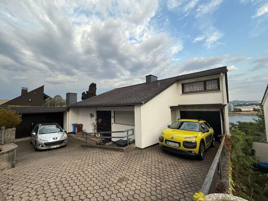 Einfamilienhaus zum Kauf provisionsfrei 610.000 € 6 Zimmer 212 m² 1.299 m² Grundstück Feldkirchen Neuwied 56567