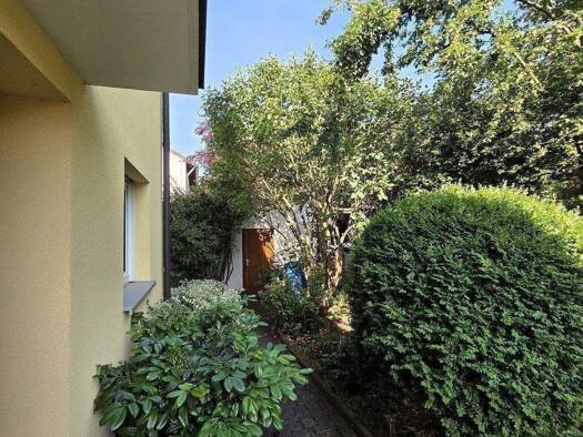 Doppelhaushälfte zum Kauf 565.000 € 1 Zimmer 155 m² 357 m² Grundstück frei ab sofort Cosimastraße 6 Frauenaurach Erlangen 91056