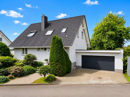Einfamilienhaus zum Kauf 450.000 € 4 Zimmer 187,1 m² 473 m² Grundstück Nordwest Magdeburg 39128