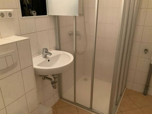 Studio zur Miete 267 € 1 Zimmer 35,9 m² EG frei ab 20.07.2026 Dahlienstr. 9 Grünau-Ost Leipzig 04209