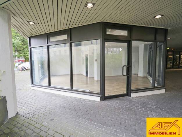 Laden zur Miete 8,93 € 1 Zimmer 42 m² Verkaufsfläche Meschede 59872