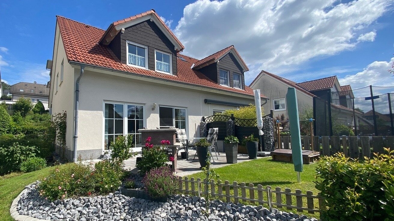 Einfamilienhaus zum Kauf 259.000 € 4 Zimmer 113 m²<br/>Wohnfläche 285 m²<br/>Grundstück Holthausen Plettenberg 58840