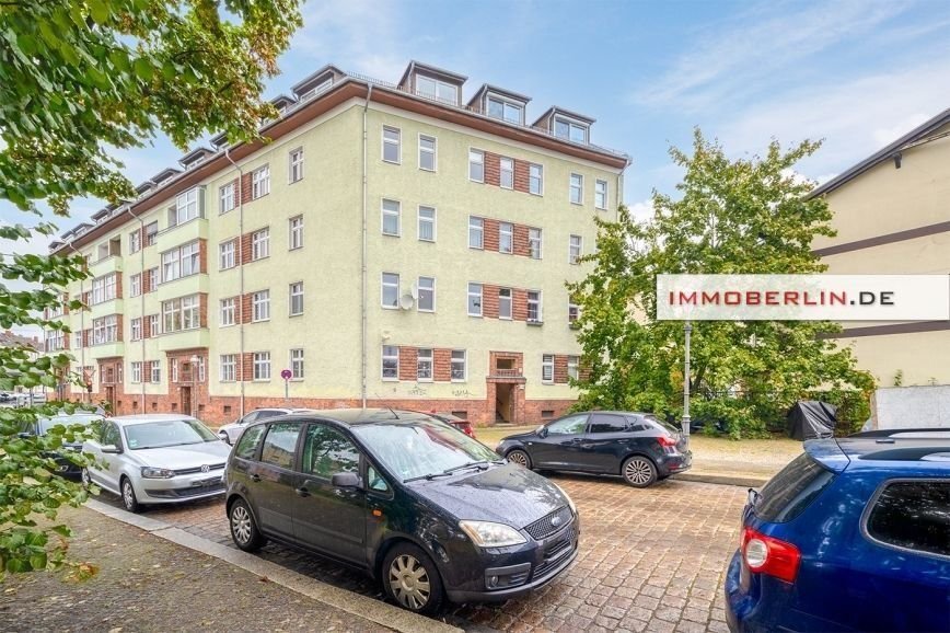 Wohnung zum Kauf 210.000 € 2 Zimmer 50 m²<br/>Wohnfläche ab sofort<br/>Verfügbarkeit Spandau Berlin 13581