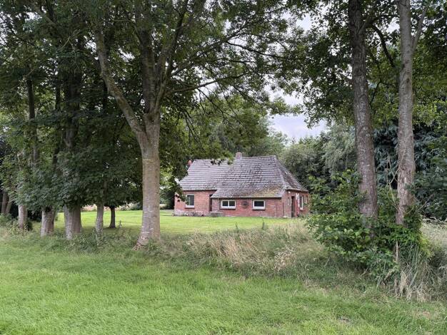 Einfamilienhaus zum Kauf provisionsfrei 199.000 € 6 Zimmer 70 m² 6.329 m² Grundstück Bummert-Trift 8 Hage Hage 26524