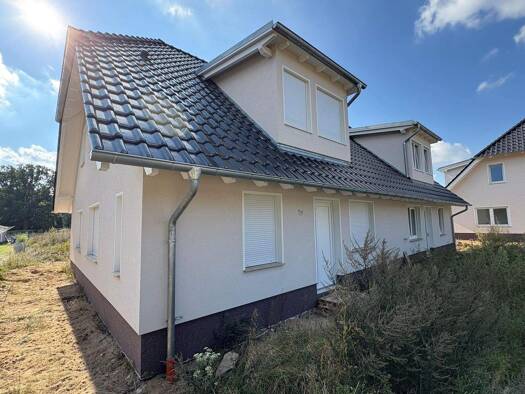 Doppelhaushälfte zum Kauf - Erstbezug 280.000 € 4 Zimmer 135 m² 673 m² Grundstück Nitzow Havelberg 39539