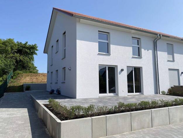 Doppelhaushälfte zur Miete 1.650 € 4 Zimmer 127 m² 462 m² Grundstück frei ab 01.04.2026 Ellingen 91792