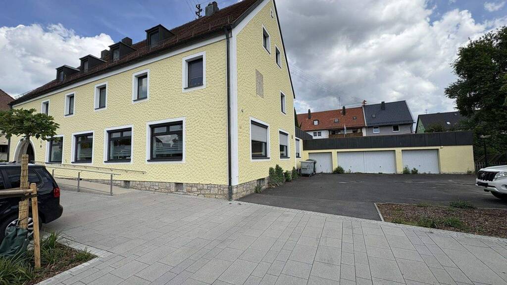 Mehrfamilienhaus zum Kauf 469.000 € 10 Zimmer 248 m² 1.263 m² Grundstück Wiesau 95676