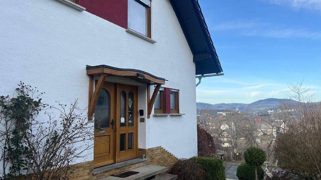 Einfamilienhaus zum Kauf 289.000 € 8 Zimmer 173 m² 752 m² Grundstück Hallenberg 59969
