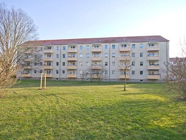 Wohnung zur Miete 609 € 3 Zimmer 69,2 m² 3. Geschoss frei ab 01.10.2026 Philipp-Reis-Straße 8 Landrain Halle (Saale) 06118