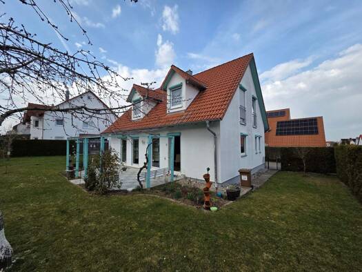 Einfamilienhaus zum Kauf 489.000 € 5 Zimmer 145,2 m² 675 m² Grundstück frei ab sofort Wallerstein Wallerstein 86757