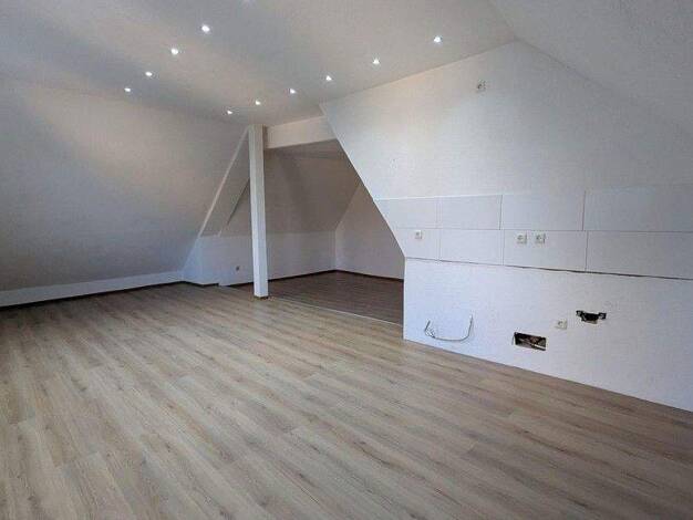 Wohnung zur Miete 750 € 3 Zimmer 90 m² 2. Geschoss Stetten 74193