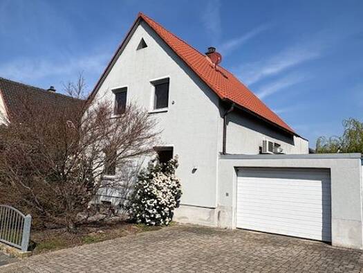 Einfamilienhaus zum Kauf 775.000 € 4,5 Zimmer 125 m² 650 m² Grundstück frei ab 01.07.2026 Landsknechtweg Neuhermsheim Mannheim 68163