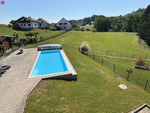 Haus zum Kauf 6,5 Zimmer 175 m² 1.007 m² Grundstück Ehrenhausen an der Weinstraße 8461