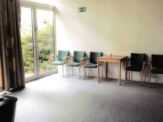 Wohn- und Geschäftshaus zur Miete 2.990 € 5 Zimmer 285 m² Bürofläche Sengenthal Sengenthal 92369